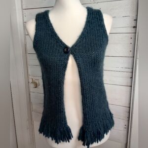 Vintage Airport Wool Blend Knit Vest Medium Blue Chunky Crochet Look Fringe Hem